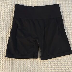 Oner Active Effortless Seamless Shorts size Medium in Black